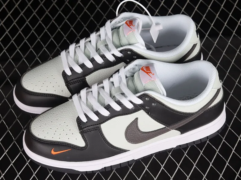 All Categories Nk SB Dunk Series Nk SB Dunk Low Low-top sneakers Cost-effective version Nk Dunk Low "Mini Orange Swoosh" SB low-top sports and leisure sneakers FN7808-001